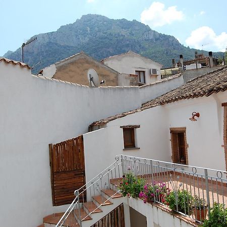 Rifugio Di Galte Bed & Breakfast กัลเตลลิ ภายนอก รูปภาพ